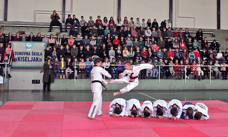 TAEKWONDO KOLEKTIV “BOSNA” OTVORIO PUNKT U KISELJAKU: Pridružite se!