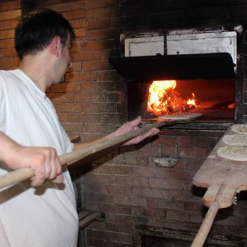 NIKO NE MOŽE ODOLJETI MIRISU SOMUNA U VRIJEME RAMAZANA