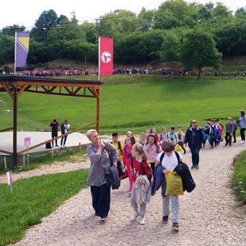 620 učenika i 70 nastavnika iz Sarajeva proveli nezaboravan dan u Kompleksu „Ravne 2“