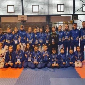 Taekwondo kolektiv “Bosna” viceprvak TKD prvenstva FBiH: Osvojeno 17 medalja i pet pehara