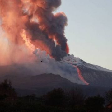 Spektakularni prizori s juga Italije: Vulkan Etna ponovo proradio