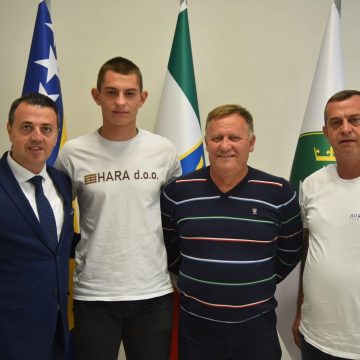 Gradonačelnik Ganić ugostio Visočanina Šefika Hasića koji BiH predstavlja na Svjetskom prvenstvu u kickboxu