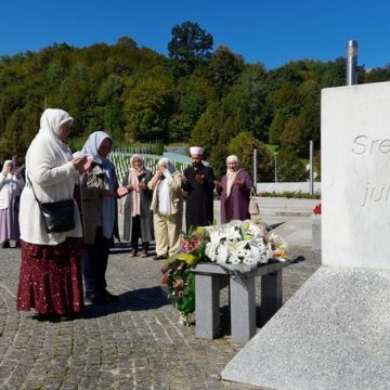 Obilježena 19. godišnjica otvaranja Memorijalnog centra Srebrenica – Potočari