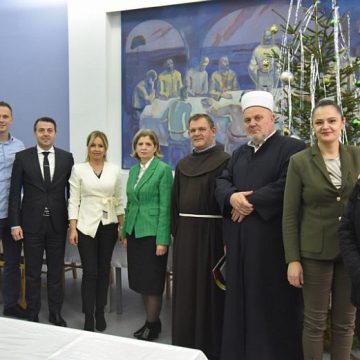 Blagdanski prijem i ručak u Franjevačkom samostanu