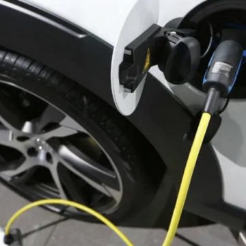 ZVANIČNO za fizička i pravna lica: Milion maraka za kupce električnih automobila u FBiH