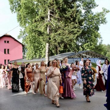 Svečani defile maturanata Gimnazije “Visoko”