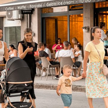 Foto šetnja kroz Čaršiju kad vrelina popusti