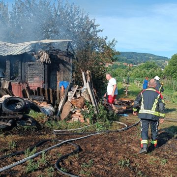 Visočki vatrogasaci intervenisali u naselju Ozrakovići