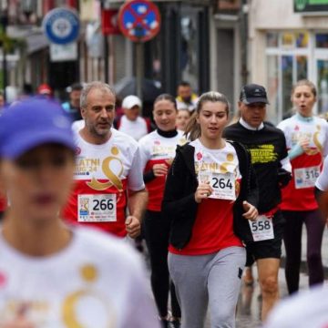 U okviru podizanja svijesti o raku kod djece u Visokom organizirana trka/šetnja ‘Zlatni krug Sparkasse’