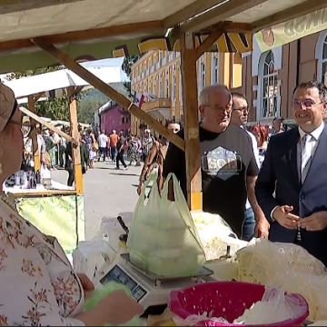 Gradonačelnik Ganić otvorio manifestaciju “Dani organske proizvodnje” i najavio nastavak podrške poljoprivrednim proizvođačima