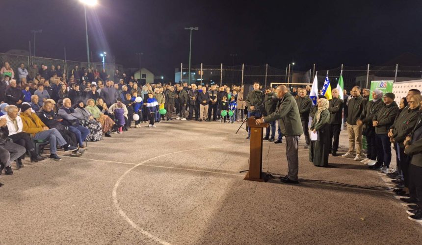 PROHLADNO VRIJEME AL’ VELIKA PODRŠKA ZA SDA U DONJEM MOŠTRU