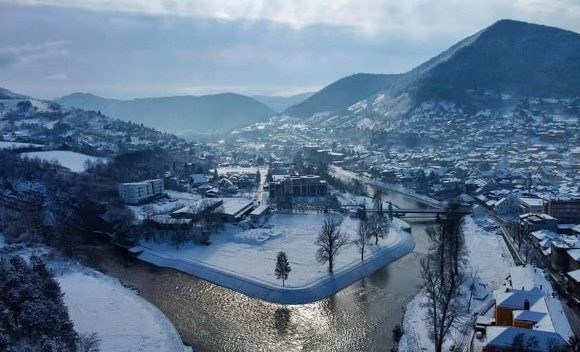 Obavještenje o zimskom održavanju gradskih ulica, trotoara i ostalih javnih površina, kao i lokalnih i nerazvrstanih cesta na području grada Visoko